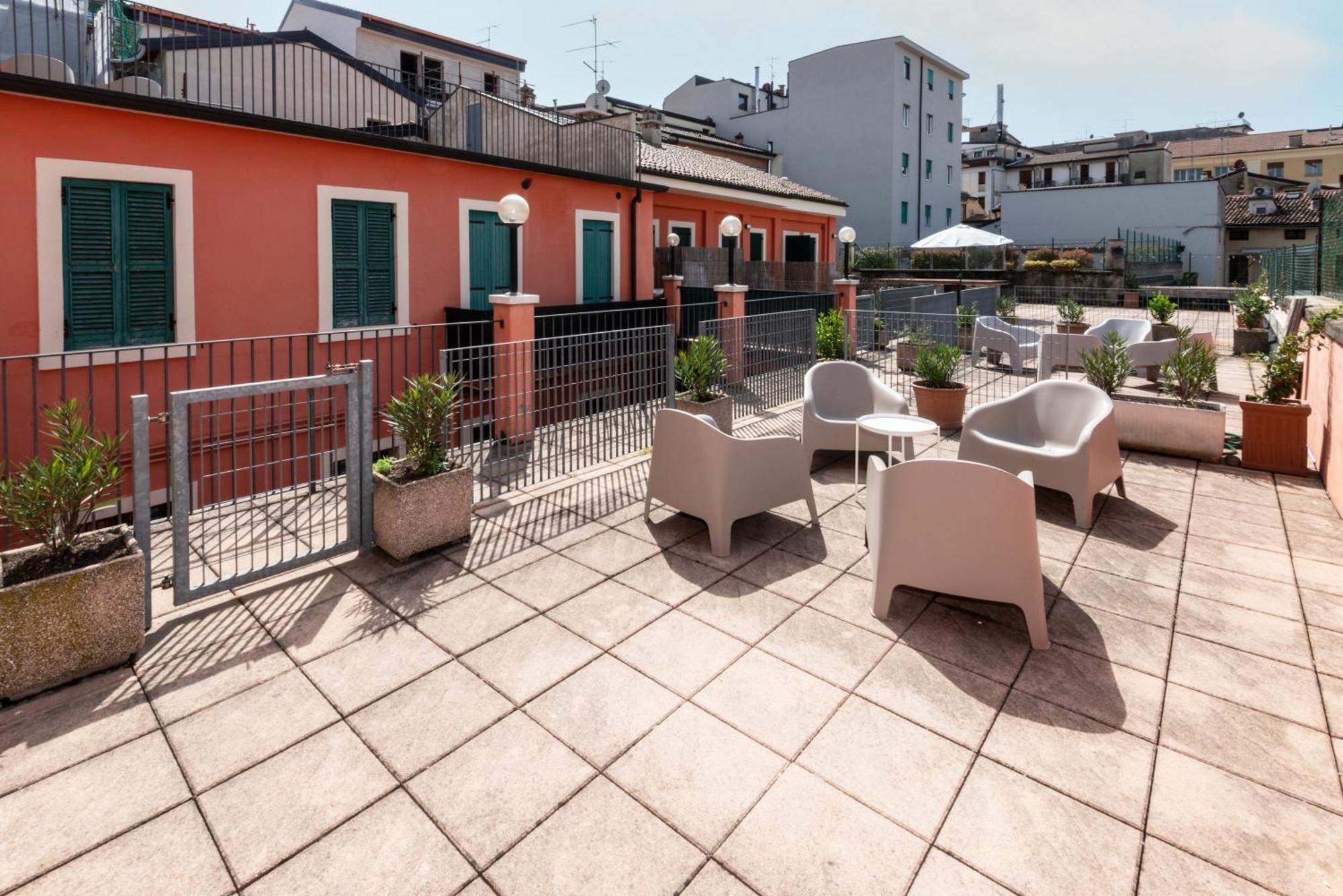 The Roof Top Life Verona Exterior photo